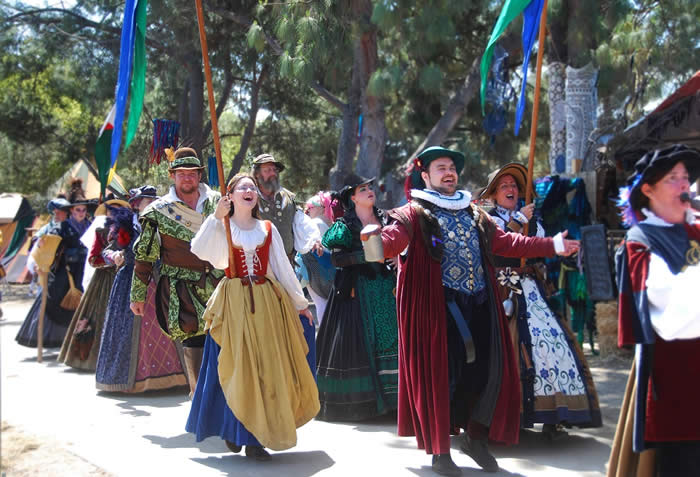 A Guide to Renaissance Faire Clothing